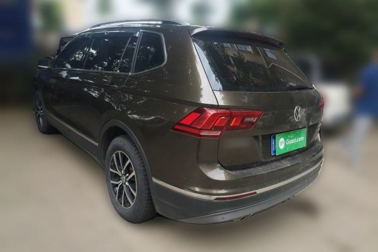 Used Volkswagen Tiguan L 2018 330TSI Automatic Two-Wheel Drive Luxury Edition Rear Left 45 Deg