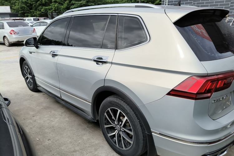 Used Volkswagen Tiguan L 2018 Facelift 330TSI Automatic Two-Wheel Drive Luxury Edition Rear Left 45 Deg