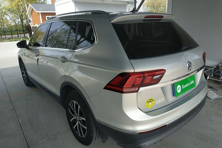 Used Volkswagen Tiguan L 2018 330TSI Automatic Two-Wheel Drive Luxury Edition Rear Left 45 Deg