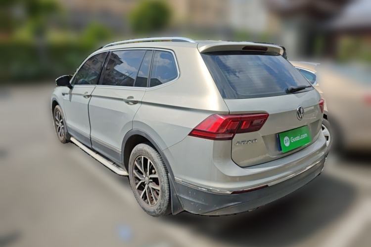 Used Volkswagen Tiguan L 2018 330TSI Automatic Two-Wheel Drive Luxury Edition Rear Left 45 Deg