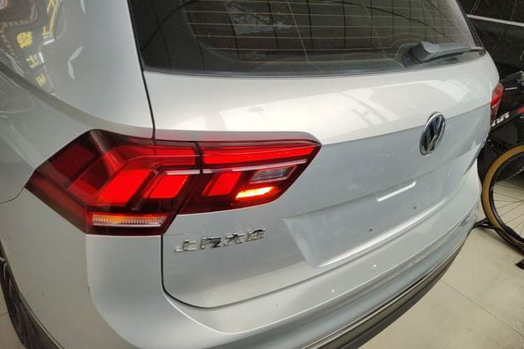 Used Volkswagen Tiguan L 2018 Facelift 330TSI Automatic Two-Wheel Drive Luxury Edition Rear