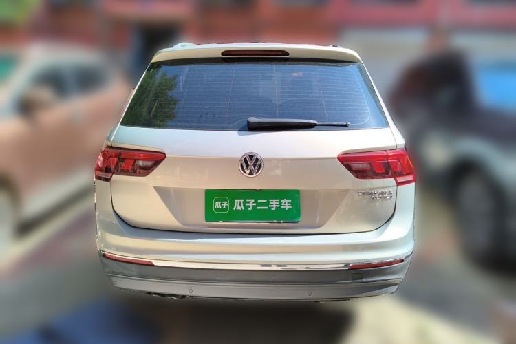 Used Volkswagen Tiguan L 2018 330TSI Automatic Two-Wheel Drive Luxury Edition Rear