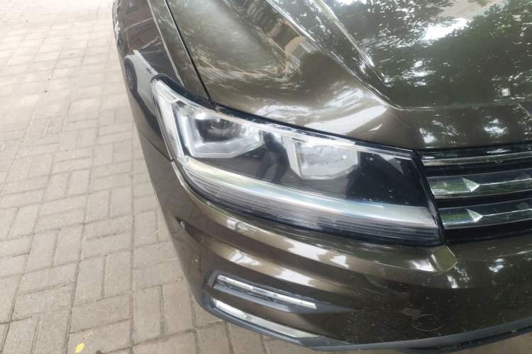 Used Volkswagen Tiguan L 2018 330TSI Automatic Two-Wheel Drive Luxury Edition Right Front Headlight