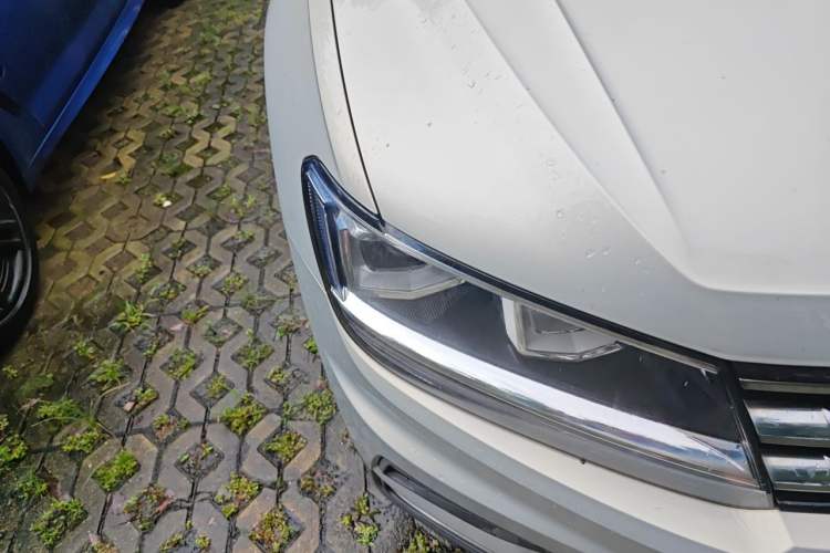 Used Volkswagen Tiguan L 2018 330TSI Automatic Two-Wheel Drive Luxury Edition Right Front Headlight