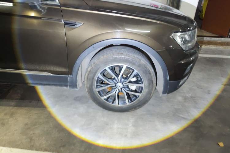 Used Volkswagen Tiguan L 2018 330TSI Automatic Two-Wheel Drive Luxury Edition Right Front Wheel Hub