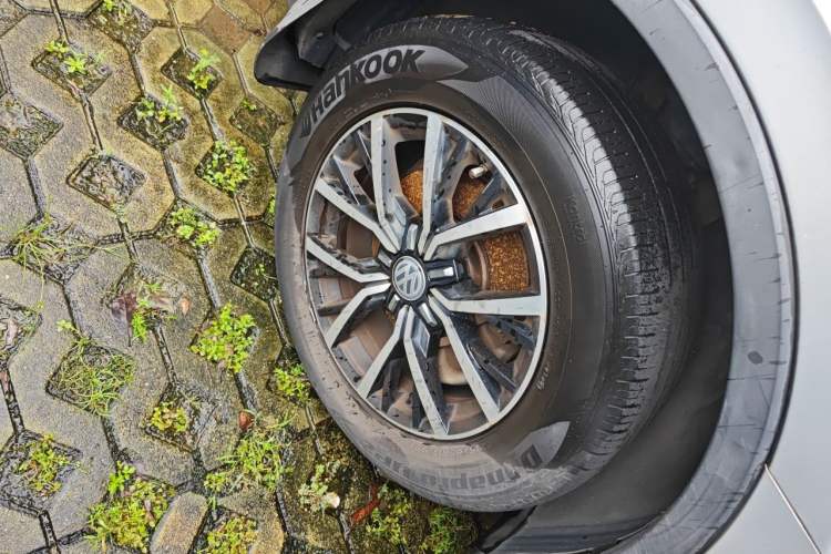 Used Volkswagen Tiguan L 2018 330TSI Automatic Two-Wheel Drive Luxury Edition Right Front Wheel Hub