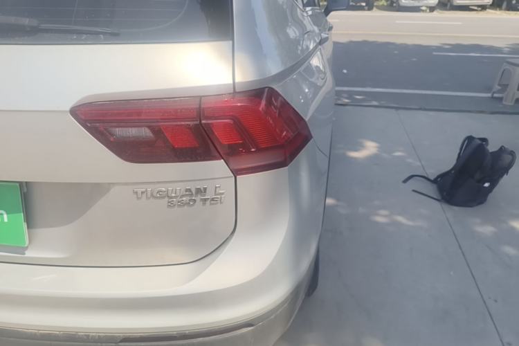 Used Volkswagen Tiguan L 2018 330TSI Automatic Two-Wheel Drive Luxury Edition Right Rear Taillight