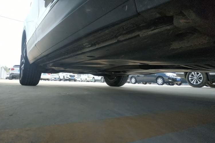 Used Volkswagen Tiguan L 2018 330TSI Automatic Two-Wheel Drive Luxury Edition Right Side Sill