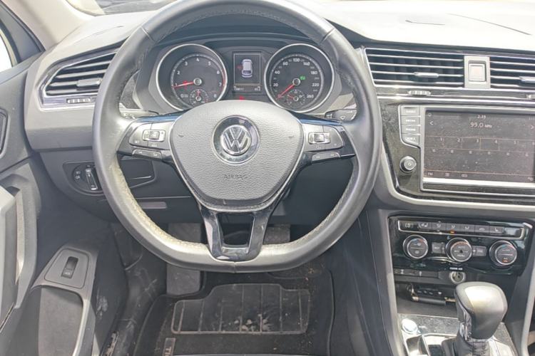 Used Volkswagen Tiguan L 2018 330TSI Automatic Two-Wheel Drive Flagship Edition Steering Wheel