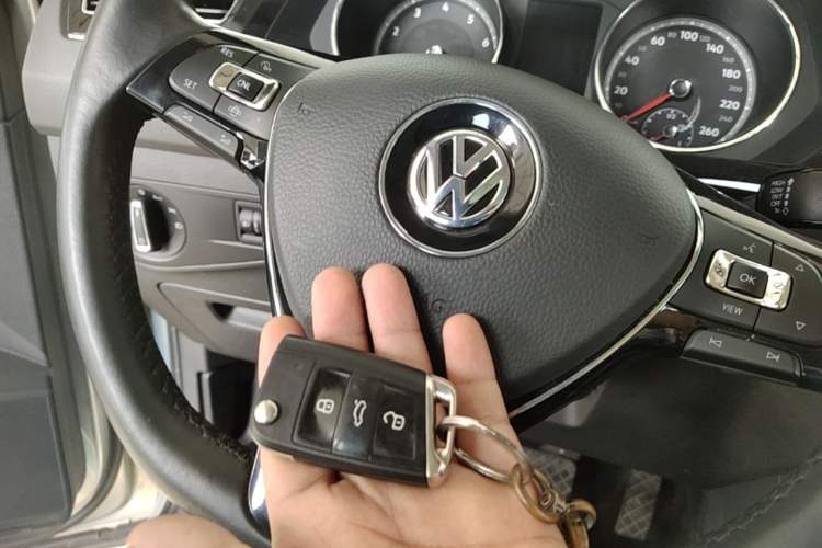 Used Volkswagen Tiguan L 2018 Facelift 330TSI Automatic Two-Wheel Drive Luxury Edition Vehicle Key