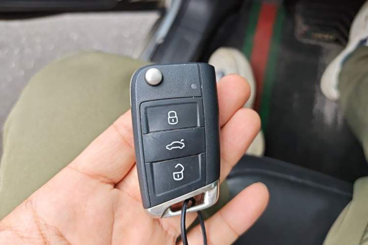 Used Volkswagen Tiguan L 2018 330TSI Automatic Two-Wheel Drive Luxury Edition Vehicle Key