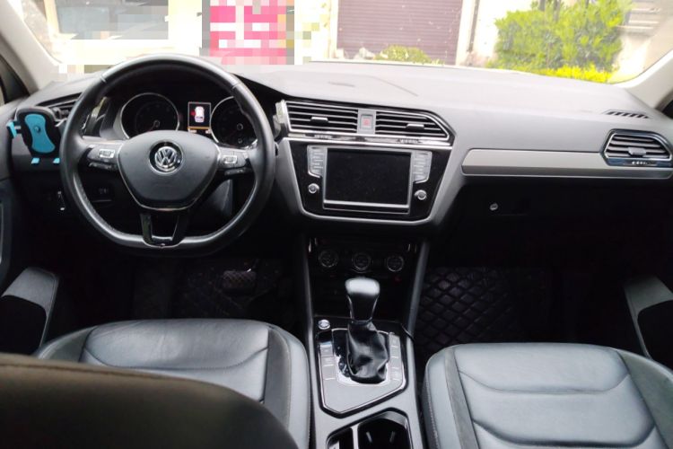 Used Volkswagen Tiguan L 2018 330TSI Automatic Two-Wheel Drive Comfort Edition Center Console
