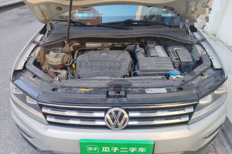 Used Volkswagen Tiguan L 2018 330TSI Automatic Two-Wheel Drive Luxury Edition Engine Bay
