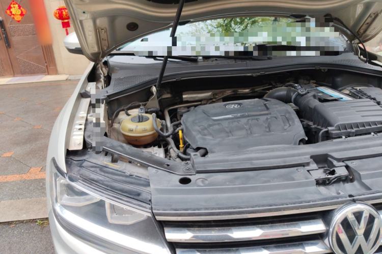 Used Volkswagen Tiguan L 2018 330TSI Automatic Two-Wheel Drive Comfort Edition Engine Bay Right