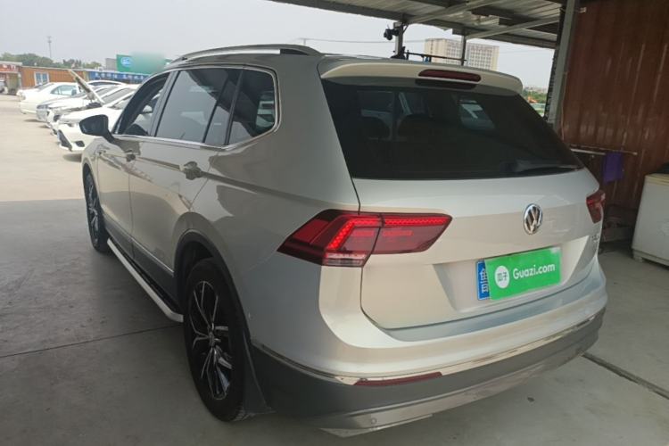 Used Volkswagen Tiguan L 2018 380TSI Automatic All-Wheel Drive Flagship Edition Exterior 2