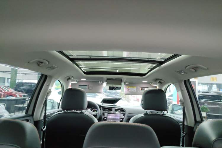 Used Volkswagen Tiguan L 2018 380TSI Automatic All-Wheel Drive Flagship Edition Headliner