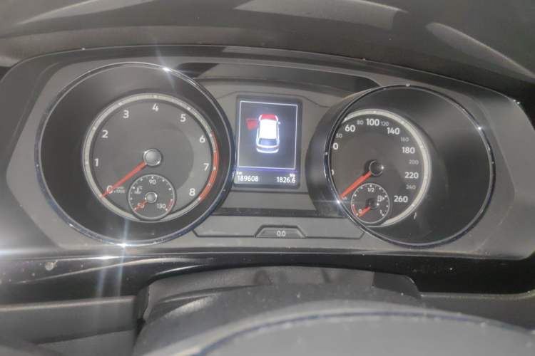 Used Volkswagen Tiguan L 2018 Facelift 330TSI Automatic Two-Wheel Drive Luxury Edition Instrument Cluster