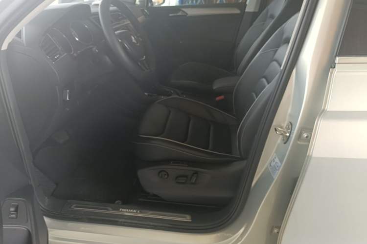 Used Volkswagen Tiguan L 2018 380TSI Automatic All-Wheel Drive Flagship Edition Left Front Seat