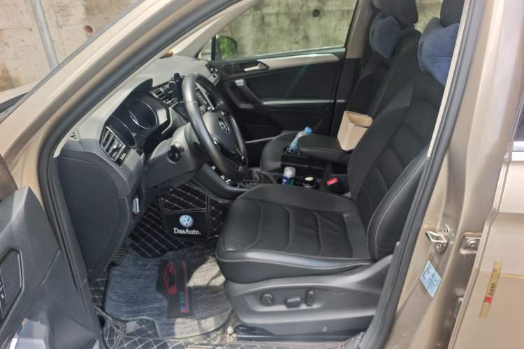 Used Volkswagen Tiguan L 2018 330TSI Automatic Two-Wheel Drive Luxury Edition Left Front Seat