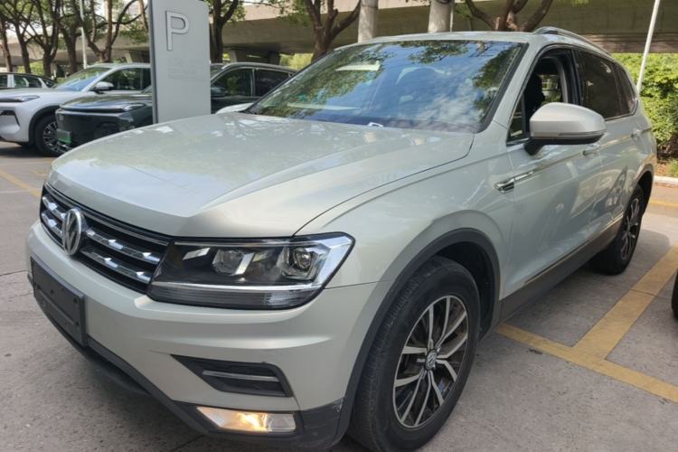 Used Volkswagen Tiguan L 2018 Facelift 330TSI Automatic Two-Wheel Drive Luxury Edition Guazi used car, China used car export, Used car for sale, Used  cars, Cheapest cars for sale
