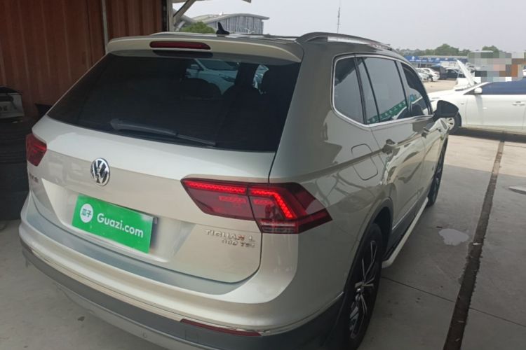 Used Volkswagen Tiguan L 2018 380TSI Automatic All-Wheel Drive Flagship Edition Rear Right 45 Deg