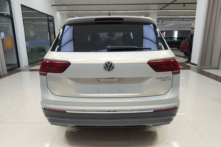 Used Volkswagen Tiguan L 2018 380TSI Automatic All-Wheel Drive Flagship Edition Rear