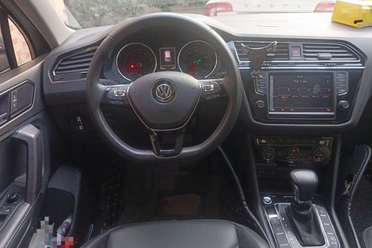 Used Volkswagen Tiguan L 2018 330TSI Automatic Two-Wheel Drive Luxury Edition Steering Wheel
