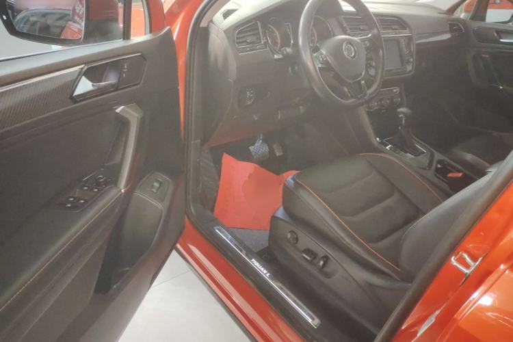 Used Volkswagen Tiguan L 2018 330TSI Automatic Two-Wheel Drive Flagship Edition Driver Seat