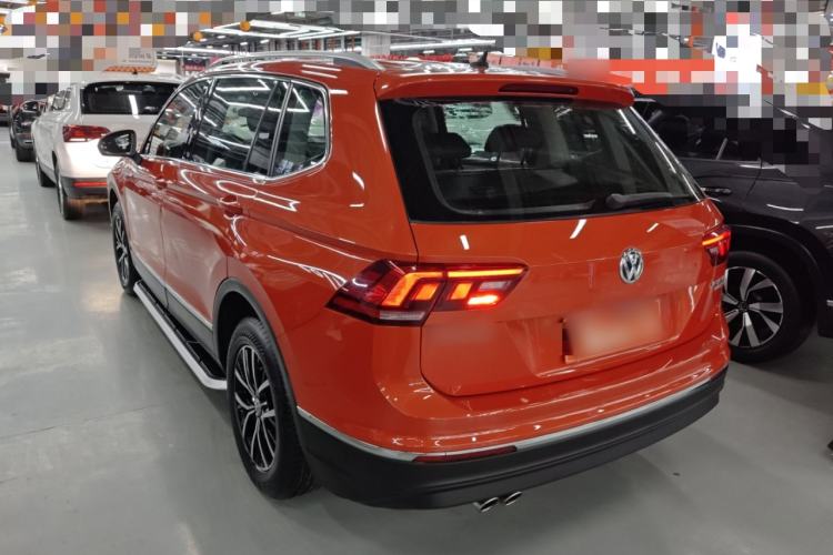 Used Volkswagen Tiguan L 2018 Revised Version 330TSI Automatic Two-Wheel Drive Comfort Edition Exterior 2