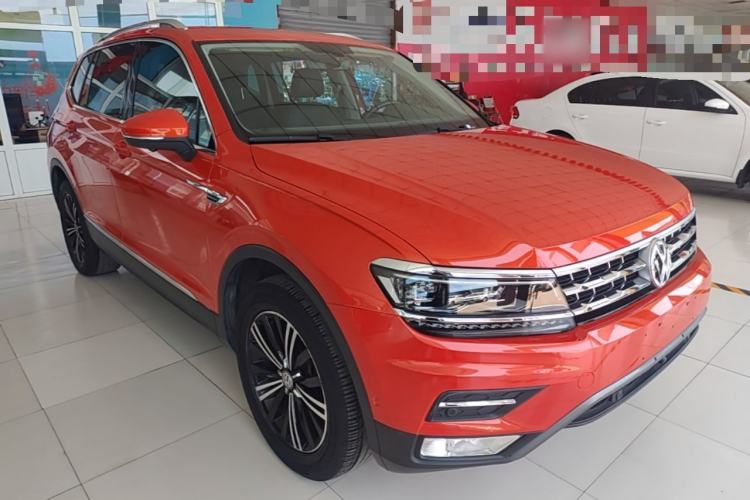 Used Volkswagen Tiguan L 2018 330TSI Automatic Two-Wheel Drive Flagship Edition Front Right 45 Deg