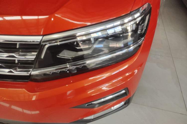 Used Volkswagen Tiguan L 2018 330TSI Automatic Two-Wheel Drive Flagship Edition Left Front Headlight