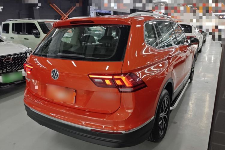 Used Volkswagen Tiguan L 2018 Revised Version 330TSI Automatic Two-Wheel Drive Comfort Edition Rear Right 45 Deg