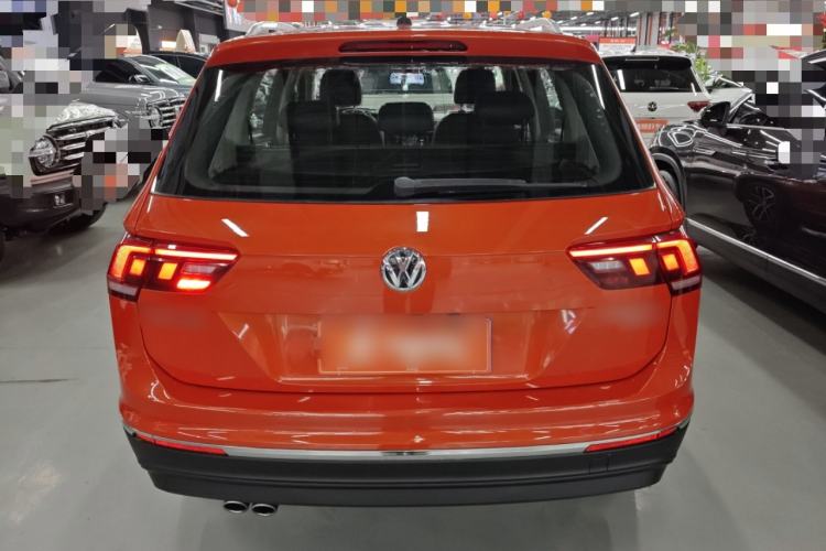 Used Volkswagen Tiguan L 2018 Revised Version 330TSI Automatic Two-Wheel Drive Comfort Edition Rear