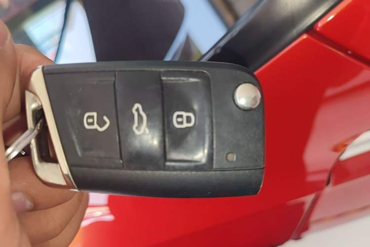 Used Volkswagen Tiguan L 2018 330TSI Automatic Two-Wheel Drive Flagship Edition Vehicle Key