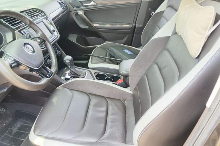 Used Volkswagen Tiguan L 2018 330TSI Automatic Two-Wheel Drive Luxury Edition Left Front Seat