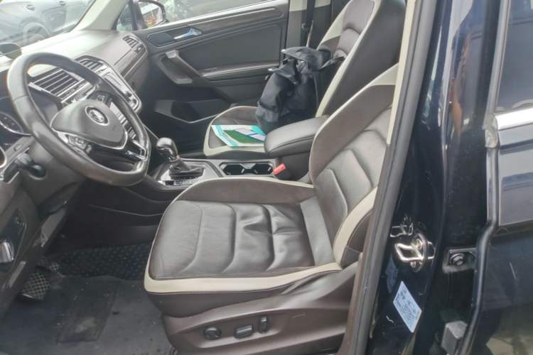 Used Volkswagen Tiguan L 2018 330TSI Automatic Two-Wheel Drive Luxury Edition Left Front Seat