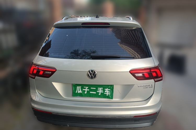 Used Volkswagen Tiguan L 2018 330TSI Automatic Two-Wheel Drive Luxury Edition Rear