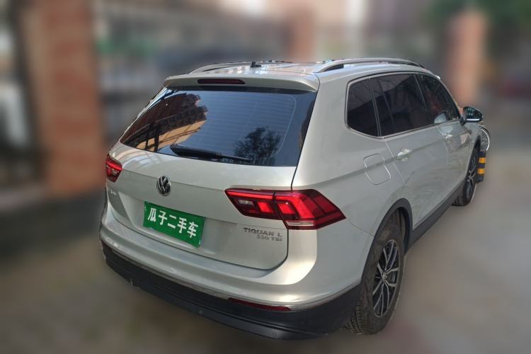Used Volkswagen Tiguan L 2018 330TSI Automatic Two-Wheel Drive Luxury Edition Rear Right 45 Deg