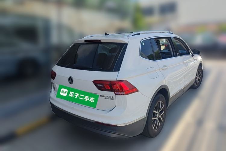 Used Volkswagen Tiguan L 2018 330TSI Automatic Two-Wheel Drive Luxury Edition Rear Right 45 Deg