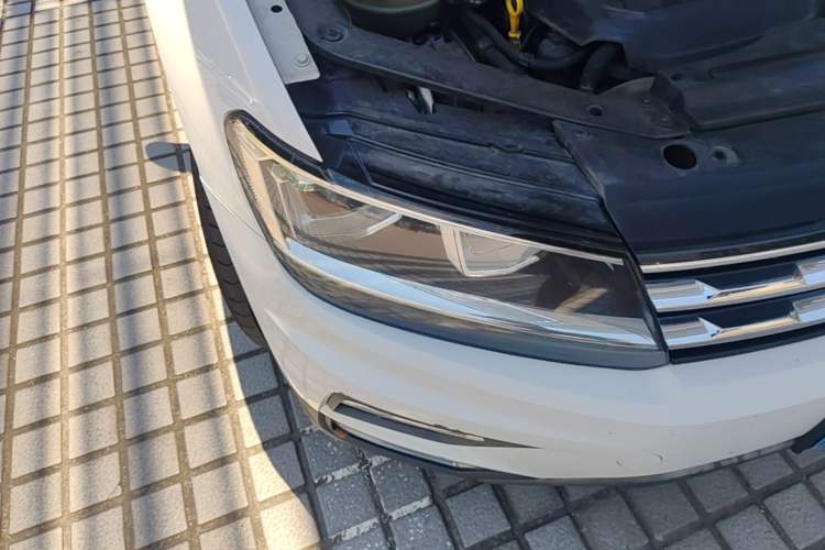 Used Volkswagen Tiguan L 2018 330TSI Automatic Two-Wheel Drive Luxury Edition Right Front Headlight