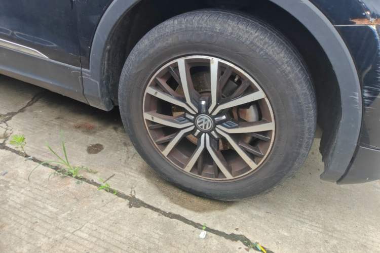 Used Volkswagen Tiguan L 2018 330TSI Automatic Two-Wheel Drive Luxury Edition Right Front Wheel Hub