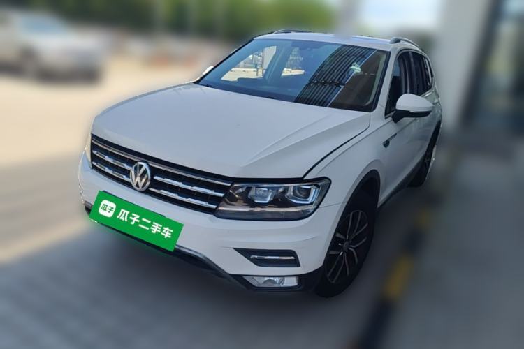 Used Volkswagen Tiguan L 2018 330TSI Automatic Two-Wheel Drive Luxury Edition Guazi used car, China used car export, Used car for sale, Used  cars, Cheapest cars for sale