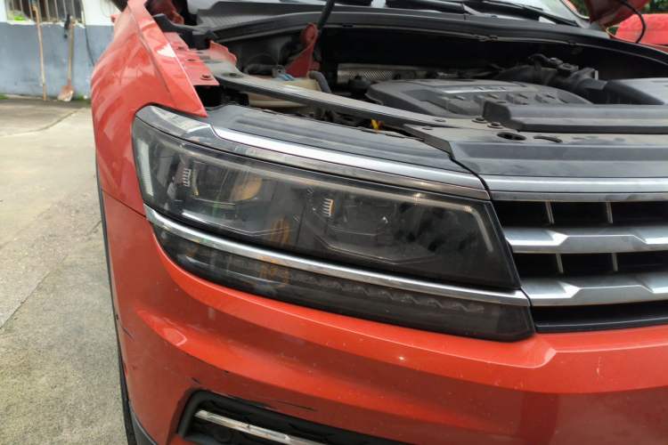 Used Volkswagen Tiguan L 2018 Revised 330TSI Automatic Two-Wheel Drive Flagship Edition Right Front Headlight