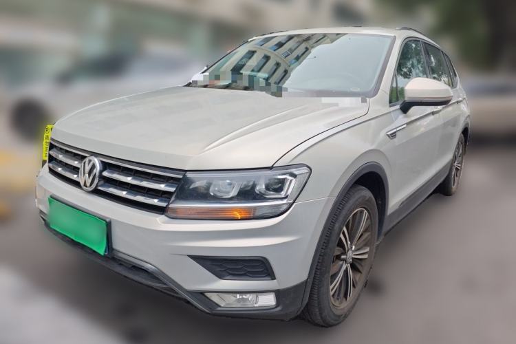 Used Volkswagen Tiguan L 2018 Revised Version 330TSI Automatic Two-Wheel Drive Trendy Edition Guazi used car, China used car export, Used car for sale, Used cars, Cheapest cars for sale