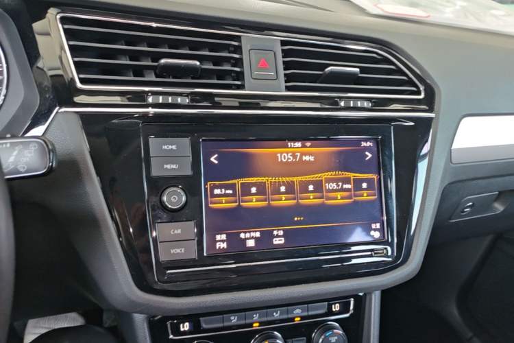 Used Volkswagen Tiguan L 2018 Revised Version 330TSI Automatic Two-Wheel Drive Comfort Edition Audio And AC Panel