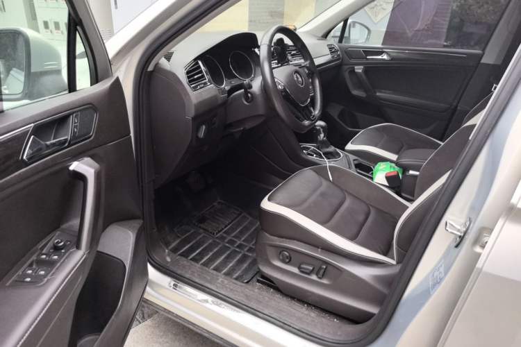 Used Volkswagen Tiguan L 2018 330TSI Automatic Two-Wheel Drive Luxury Edition Driver Seat