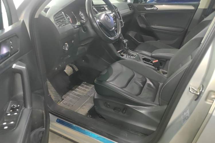 Used Volkswagen Tiguan L 2018 Revised Version 330TSI Automatic Two-Wheel Drive Comfort Edition Driver Seat