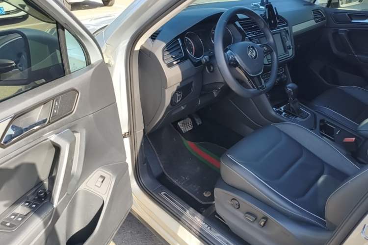Used Volkswagen Tiguan L 2018 330TSI Automatic Two-Wheel Drive Flagship Edition Driver Seat