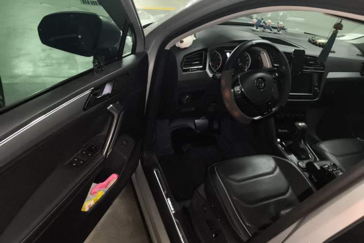 Used Volkswagen Tiguan L 2018 Revised Version 380TSI Automatic All-Wheel Drive Flagship Edition Driver Seat