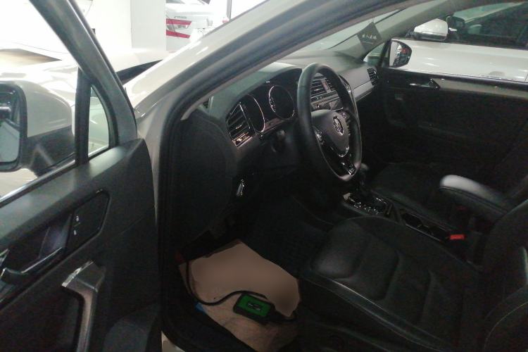 Used Volkswagen Tiguan L 2018 330TSI Automatic Two-Wheel Drive Luxury Edition Driver Seat